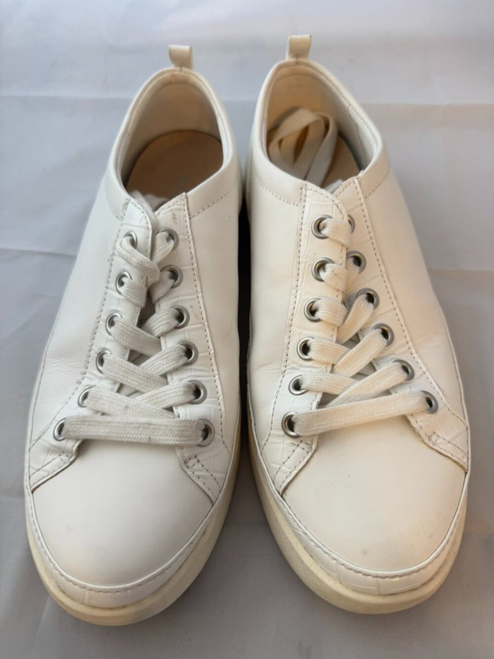 Vionic  Women's Winny Lace-up Shoes, US Size 8  White Leather & Synthetic